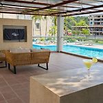 Beachescape Cartagena Apartment In Serena Del Mar Near Beach