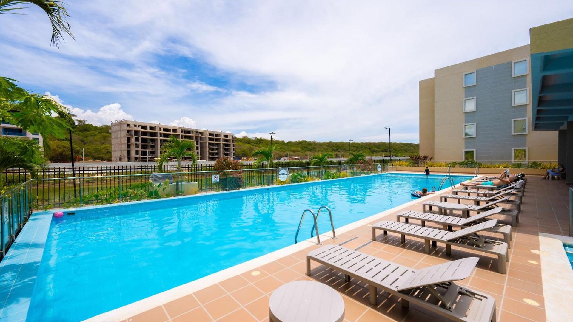 Beachescape In Serena Del Mar Near *