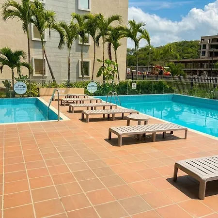 Apartamento Beachescape In Serena Del Mar Near *